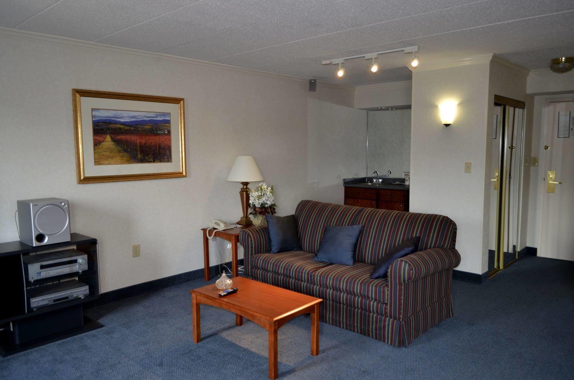 Super 8 By Wyndham 3*