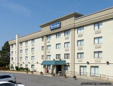 Super 8 By Wyndham Hotel Frederick