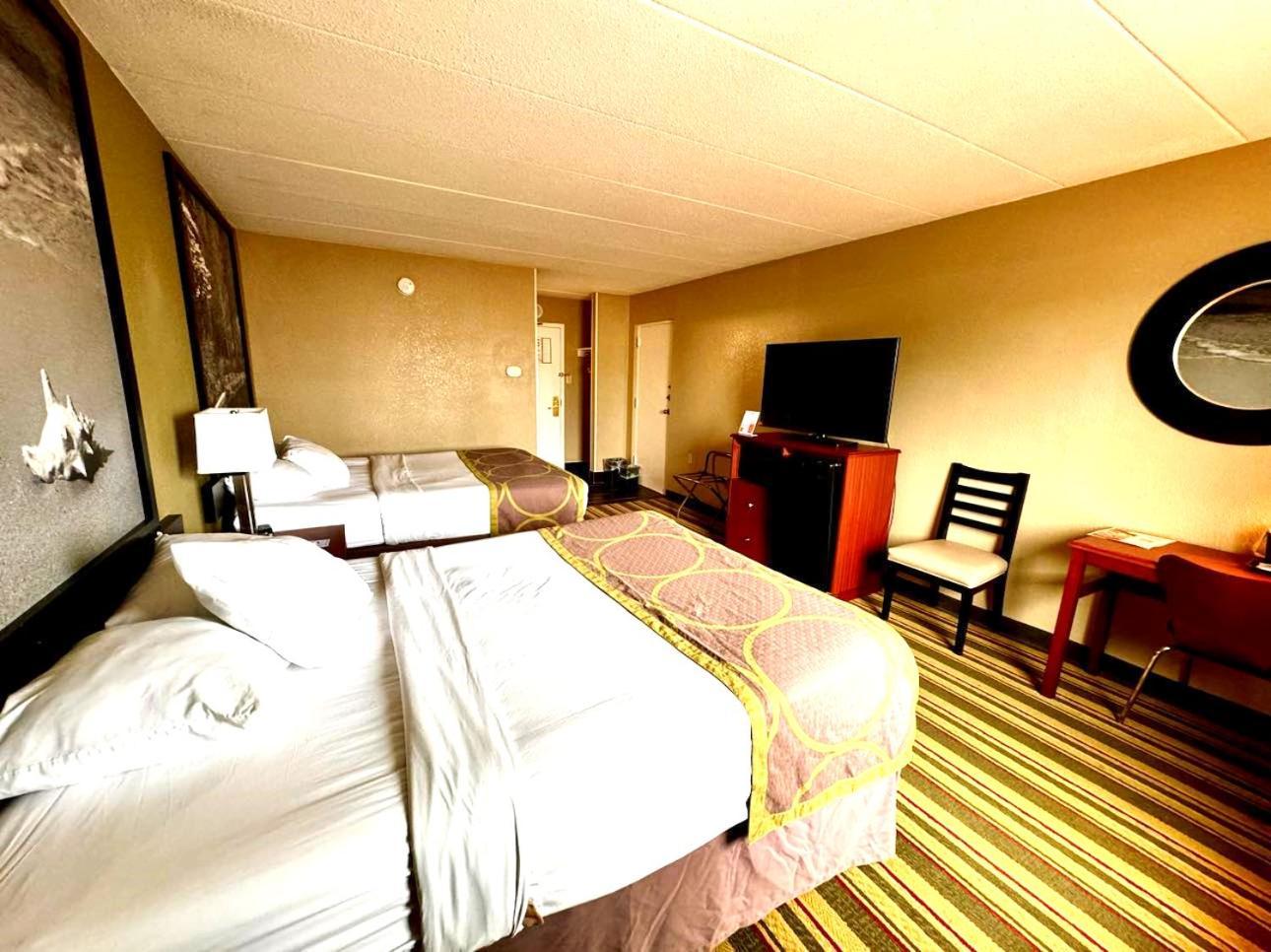 Hotel Super 8 By Wyndham Frederick