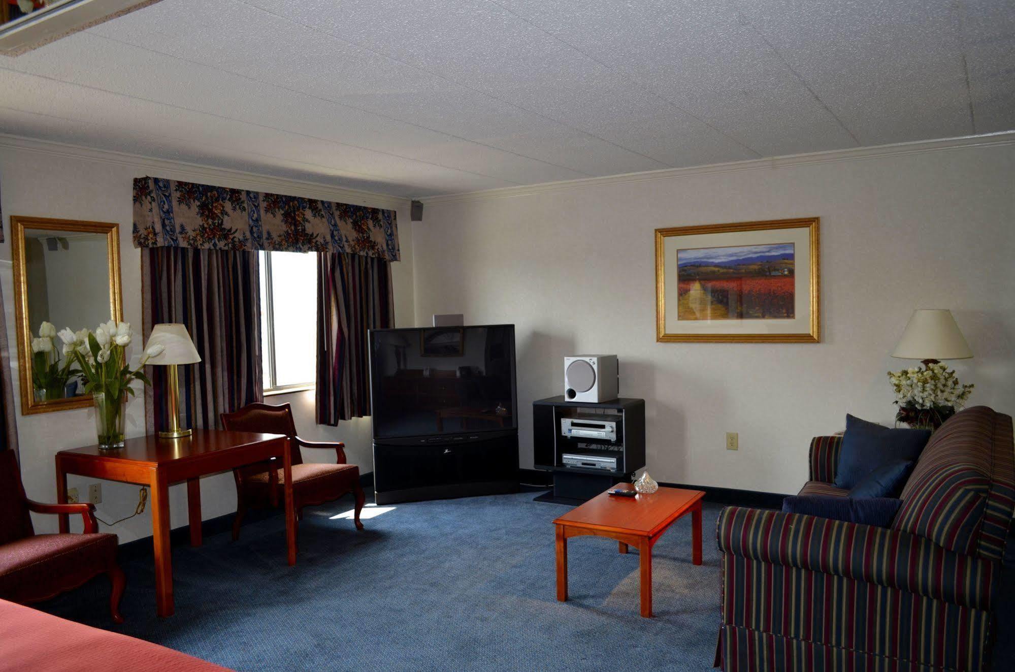 Hotel Super 8 By Wyndham 3*